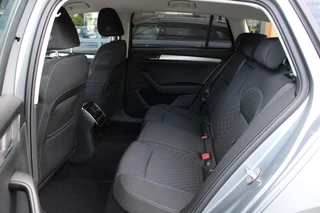 Škoda Superb Skoda Superb Combi 1.6TDI Automaat |Canton | Trekhaak | Stoelverwarming - afbeelding nr 18