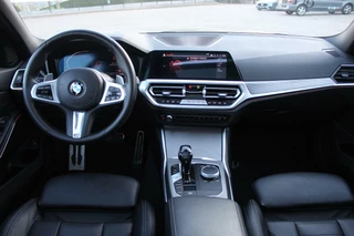 BMW 3 Serie BMW 3-serie Touring 320i M-Sport/Pano/Camera/NL auto/184pk - afbeelding nr 9
