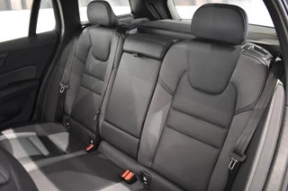 Volvo V60 Volvo V60 T6 350pk AWD Plus Dark | S/K Dak | Harman Kardon | Trekhaak - afbeelding nr 19