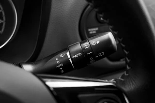 Toyota Yaris Toyota Yaris 1.5 Hybide | Navigatie | All Season | Camera (31946km!) - afbeelding nr 19
