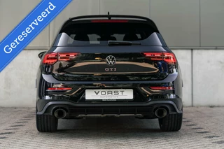 Volkswagen Golf Volkswagen Golf 2.0 TSI GTI Clubsport Akra Pano DSG - afbeelding nr 5
