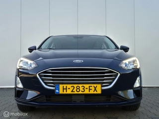 Ford Focus FORD FOCUS 1.0 ECOBOOST TREND EDITION/LED/CARPLAY/CRUISE/LANE ASSIST/16''LMV - afbeelding nr 8