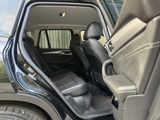 BMW X3 BMW X3 xDrive20i High Executive | Leer | Sportstoelen | DAB | Cruise control | LED verlichting | Stoelverwarming | Elektrisch bedienbare achterklep | 20 inch lichtmetalen velgen | Parkeersensoren voor en achter - afbeelding nr 41