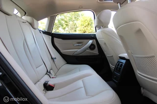 BMW 4 Serie BMW 4-serie Gran Coupé 420d Centennial High Executive LEDER LMV PANO - afbeelding nr 26