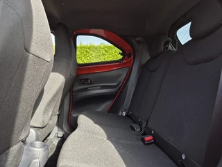 Toyota Aygo Toyota Aygo X 1.0 VVT-i S-CVT Automaat Pulse | Cruise | Parkeersensoren - afbeelding nr 21