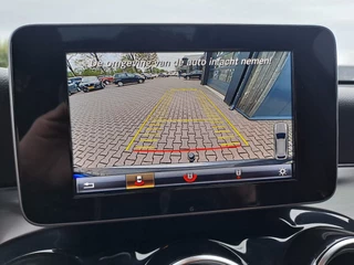 Mercedes-Benz GLC l Pano l LED l Trekhaak l Stoelverwarming l Camera l LMV l PDC l - afbeelding nr 15