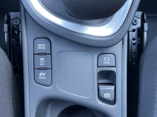 Toyota Yaris Cross Toyota Yaris Cross 1.5 Hybrid 115 Active | Apple CarPlay Android Auto | DAB | Achte - afbeelding nr 19