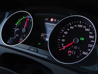 Volkswagen Golf Volkswagen Golf TSI GTE 204PK DSG / RNS / LED *NAP* - afbeelding nr 12
