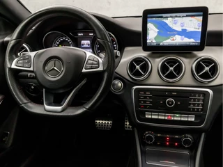 Mercedes-Benz CLA Mercedes-Benz CLA 180 AMG Sport Automaat (SCHUIFDAK, APPLE CARPLAY, GROOT NAVI, LEDER/ALCANTARA, STOELVERWARMING, SPORTSTOELEN, CRUISE, KEYLESS START, NIEUWSTAAT) - afbeelding nr 7