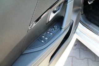 Peugeot 208 Peugeot 208 1.2 PureTech GT Automaat | Pano |stoelverw | Keyless - afbeelding nr 23