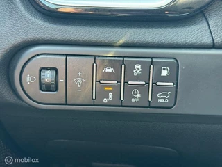 Kia XCeed XCeed 1.6 PHEV Luxe uitvoering  Nieuwe Type & Logo 18 inch Velgen , Stoel Verwarming , Key Less entry , Dodehoek detectie , Electr. Stoel met geheugen , Elect achterklep , Navi - Camera , Parkeerhulp voo & achter, Priveglas - afbeelding nr 41