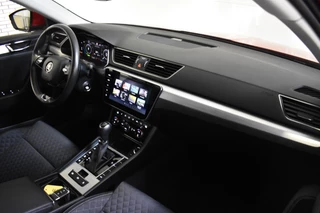 Škoda Superb VIRTUAL/NAVI/TREKHAAK - afbeelding nr 16