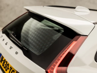 Volvo V60 Volvo V60 2.0 B3 Momentum Advantage 177Pk Automaat (APPLE CARPLAY, GROOT NAVI, ADAPTIVE CRUISE, STUUR/STOELVERWARMING, SPORTSTOELEN, PARKEERSENSOREN, NIEUWE APK, NIEUWSTAAT) - afbeelding nr 34