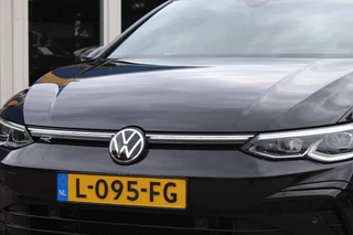 Volkswagen Golf Volkswagen Golf 1.5 eTSI 150pk 7-DSG R-Line Business - afbeelding nr 15