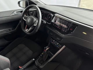 Volkswagen Polo Volkswagen Polo 2.0 TSI GTI 207PK PANO IQ LED/GRILL CAMERA STOELVERW ADAP.CRUIS ZWARTE.HEMEL 18'' LMV BEATS AUDIO 