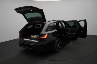 BMW 3 Serie BMW 3-serie Touring 320e High Executive automaat | Laser LED koplampen | M Sport | Panorama dak | lederen bekleding | elektrisch wegklapbare trekhaak - afbeelding nr 10
