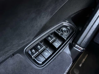 Porsche Cayenne Porsche Cayenne 3.6 GTS | Panoramadak | Bose | Sportchrono | Navi | Camera | Stoelverwarming Voor/Achter | Verwarmd Stuurwiel | LED | - afbeelding nr 37