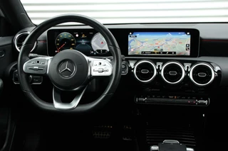 Mercedes-Benz A-Klasse Mercedes A-klasse 220 AMG Automaat 191 PK |PANORAMADAK, WIDESCREEN, 360 CAMERA, NIGHT PAKKET, STOELVERWARMING, PDC, LED| - afbeelding nr 7