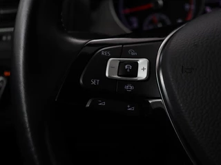 Volkswagen Golf Volkswagen Golf 1.5 TSI Comfortline Business | Stoelverwarming |  Massage | Carplay | Navigatie | Adaptive cruise | Climate control | Parkeerhulp | Bluetooth - afbeelding nr 16