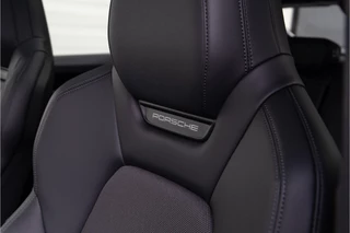 Porsche Macan Porsche Macan 4 100 kWh Panorama, Trekhaak, 22