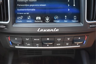 Maserati Levante | Luchtvering | Pano.dak | Camera | Keyless | DAB | Carplay | LED / Xenon | 20