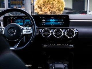Mercedes-Benz A-Klasse Mercedes A-klasse A250e AMG|PANO|BURMESTER|360° CAMERA|18'' - afbeelding nr 23
