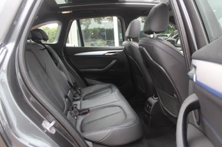 BMW X1 BMW X1 xDrive25e Executive Ed. M Sport / Trekhaak / Panoramadak / Camera / Head-up / Leder / 19'' / Navigatie / Stoelverwarming / DAB / Cruise Control - afbeelding nr 12