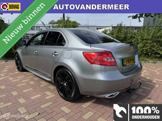 Suzuki Kizashi Suzuki Kizashi 2.4 Sport / Navigatie / Panoramadak / Luxe - afbeelding nr 2