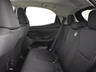 Toyota Yaris Toyota Yaris 1.5 Hybrid 115 Style | Stuur en Stoelverwarming | Parkeersensore - afbeelding nr 4