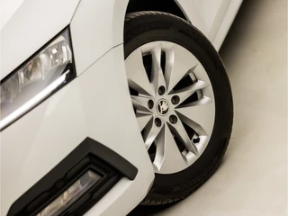 Škoda Octavia Škoda Octavia 1.0 e-TSI Sport Automaat (APPLE CARPLAY, GROOT NAVI, CAMERA, GETINT GLAS, SPORTSTOELEN, STOELVERWARMING, KEYLESS, CRUISE, NIEUWE APK, NIEUWSTAAT) - afbeelding nr 35