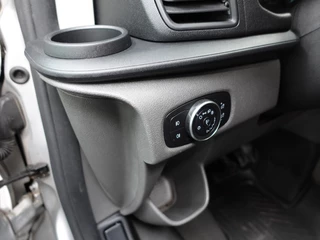 Ford Transit Custom Ford Transit Custom 131pk Automaat L2H1 Trend 2x Schuifdeur Navigatie Apple Carplay/Android Auto Cruise control Airco Euro6 3-Zits - afbeelding nr 11