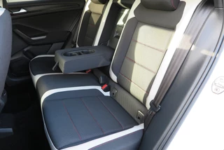 Volkswagen T-Roc Volkswagen T-Roc 2.0 TSI 190pk DSG 4Motion Sport , Virtual cockpit , Led verlichting, Trekhaak (afneembaar), Navigatie, Stoelverwarming,Achteruitrijcamera etc. Nieuwe APK - afbeelding nr 27