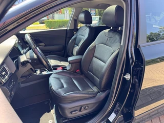 Kia Niro Kia Niro 1.6 GDI H. Execut.L Airco Leder Trekhaak Carplay Navi Adap Cruise - afbeelding nr 3