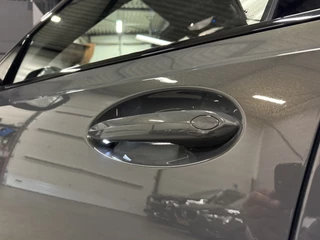 BMW 3 Serie BMW 3 Serie Touring 330e M-Sport DRAVITGRAU PANO/LASER/HEAD-UP/ADAPTIVE M-ONDERSTEL/KEYLESS/19