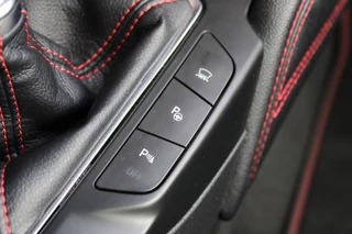 Ford Focus Ford Focus Wagon 1.5 EcoBoost 182 PK ST Line Business | LED | Winterpack | BLIS | Adaptieve Cruise Control | Camera | Electrische achterklep | Headup Display | DAB | Leder/Stof | 50DKM! - afbeelding nr 27