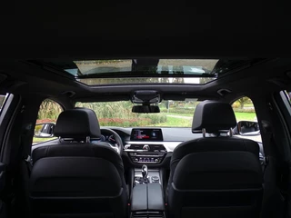 BMW 5 Serie BMW 5 Serie Touring 540i xD 340PK High E. M-pakket / BMW Individual / LED - afbeelding nr 14