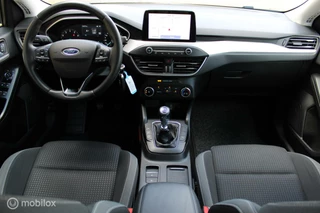 Ford Focus Ford Focus Wagon 1.0 EcoBoost Trend Edition Business 125 PK, Pdc + camera, Cruis, Navi, Clima, App connect, 16 Inch Lmv. - afbeelding nr 2