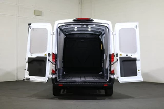 Ford Transit Ford Transit 2.0 TDCI 130pk Automaat L2 H2 Black Edition - afbeelding nr 3