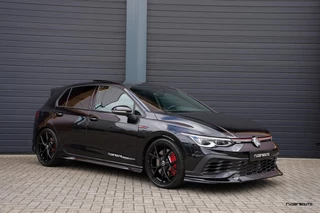 Volkswagen Golf Volkswagen Golf 8 GTI Clubsport | Pano | Matrix IQ | Alcantara | ACC | Rijdersauto Edition | Deep Black Pearl | Fabrieksgar. 2027 - afbeelding nr 5