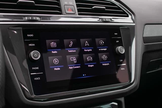 Volkswagen Tiguan - All-in rijklrprs | Leer | Elekt. panodak | Nav | IQ LED - afbeelding nr 22