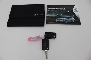 Škoda Octavia Skoda Octavia 1.0 TSI Style | Panoramadak | Stoelverwarming |  Adaptive cruise | Trekhaak | Carplay | Climate control | Sportstoelen - afbeelding nr 18