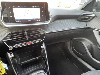 Peugeot 2008 Navigatie Clima + Cruise Controle Dab Lichtmetalen Velgen Carplay Parkeersensoren NL Auto - afbeelding nr 14