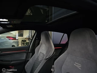 Volkswagen Golf Volkswagen Golf 1.5 eTSI R-Line Panorama/HUD/Harman Kardon/Keyless - afbeelding nr 47