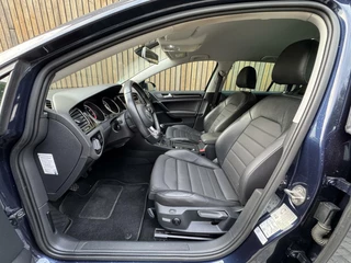 Volkswagen Golf Volkswagen Golf Variant 1.4 TSI R-line 150pk | Navigatiesysteem | Osram LED verlichting | Trekhaak uitklapbaar | Keyless entry | Stoelverwarming | Cruise control | R-stuur | Parkeersensoren voor en achter | Achteruitrijcamera - afbeelding nr 9