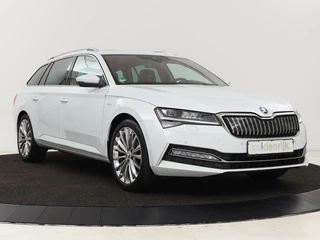Škoda Superb Skoda Superb 1.4 TSI iV Laurin & Klement | Panoramadak | Leder | Stoelventilatie | Adaptive cruise | Canton Sound | Memory | 360 camera | Trekhaak | Standkachel | Keyless | Virtual Cockpit | PHEV - afbeelding nr 18