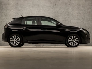 Peugeot 208 Peugeot 208 1.2 PureTech Sport (APPLE CARPLAY, GROOT NAVI, PARKEERSENSOREN, SPORTSTOELEN, LED KOPLAMPEN, LANE ASSIST, CRUISE, NIEUWSTAAT) - afbeelding nr 4