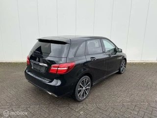 Mercedes-Benz B-Klasse Mercedes-Benz B-klasse 180 Automaat 180 URBAN NIGHT FAMILY EDITION Cruise control - Airco - Artico leder - Navi / - afbeelding nr 3