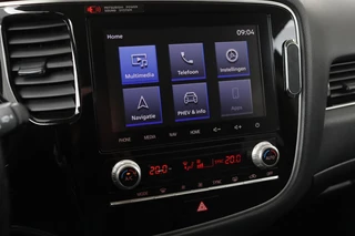 Mitsubishi Outlander Mitsubishi Outlander 2.4 PHEV Intense+ | Schuifdak | Stoelverwarming |  360 camera | Carplay | Navigatie | Full LED | Stuurverwarming | Keyless | Dodehoek detectie - afbeelding nr 26