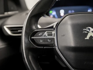 Peugeot 3008 (PANORAMADAK, APPLE CARPLAY, GROOT NAVI, 360 CAMERA, KEYLESS, LEDER, SPORTSTOELEN, GETINT GLAS, FOCAL AUDIO, ZWART HEMEL, NIEUWE APK, NIEUWSTAAT) - afbeelding nr 20