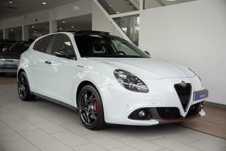 Alfa Romeo Giulietta Alfa Romeo Giulietta 1.750 Turbo Veloce QV 240PK 2e Eig Carbon Panoramadak Kuipstoelen CarPlay Stoelverw. Full option - afbeelding nr 3
